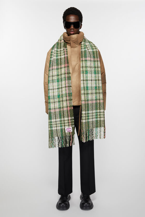 (image for) Acclaimed Plaid fringe scarf